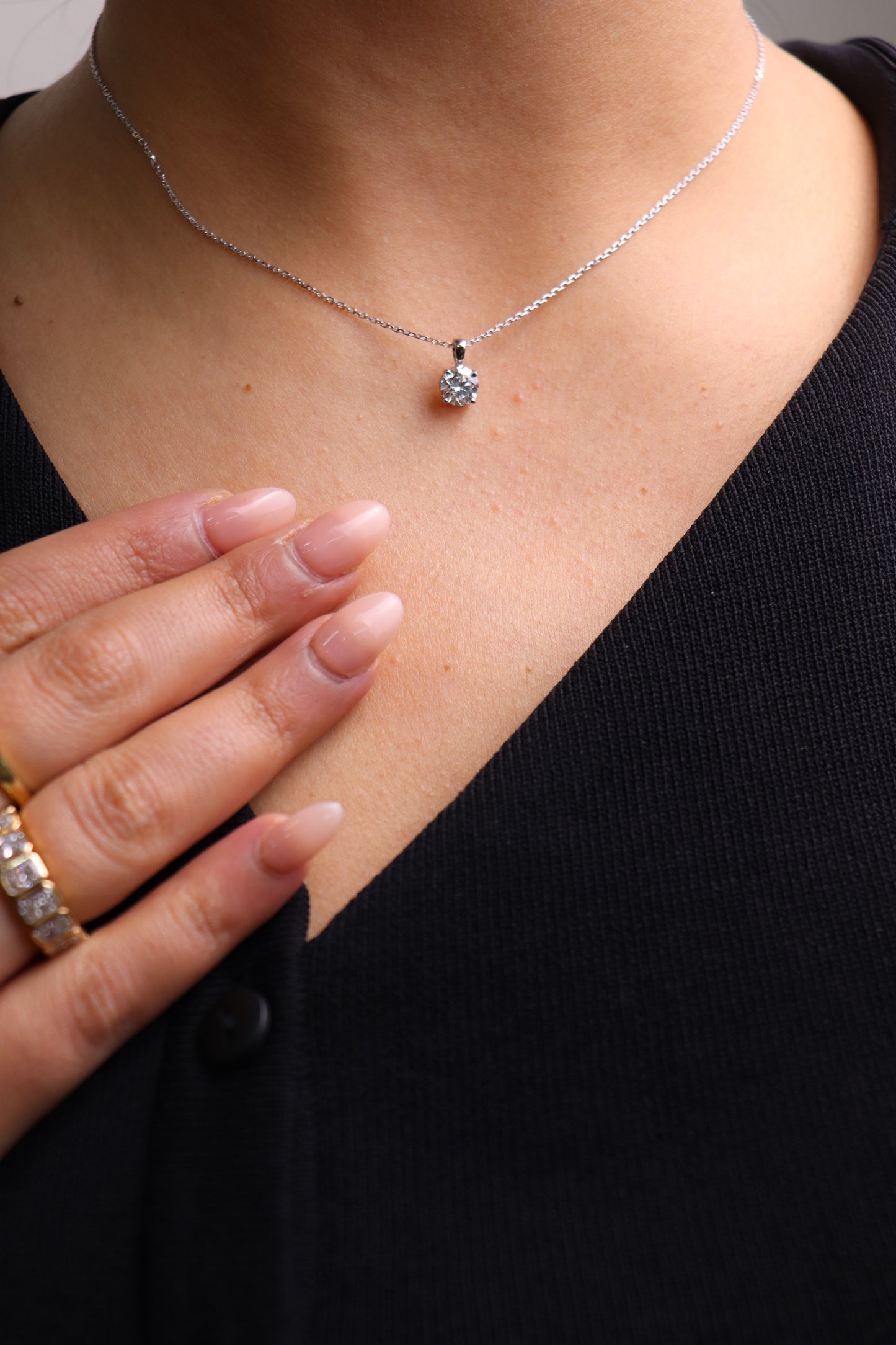 Alice - Solitaire Diamond Pendant in White Gold