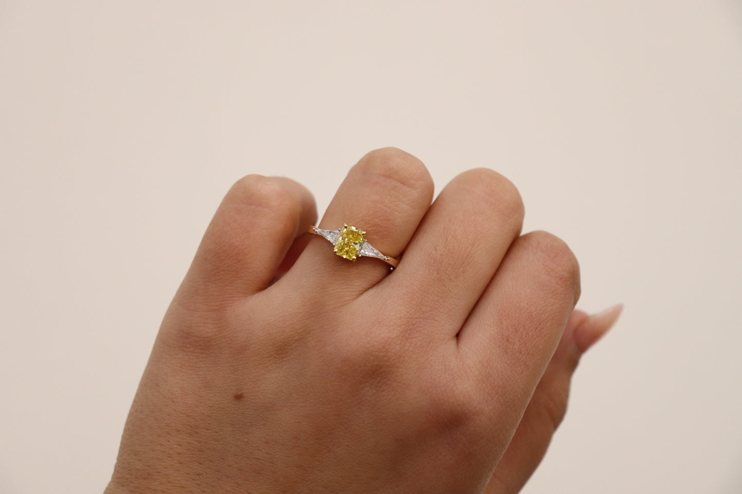 Mia - Radiant Trilogy Ring